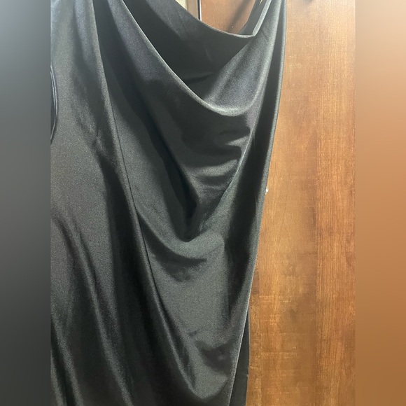 NWT Elegant Classy Curvy Sexy Satin Stretchy Black Bodycon Midi Dress size Large - Picture 6 of 15